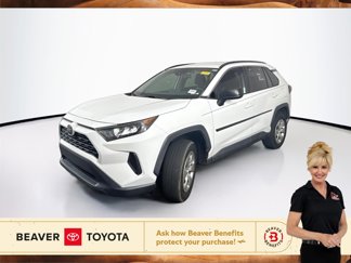 Used 2020 Toyota RAV4 LE image 1
