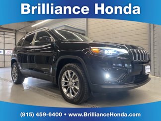 Used 2019 Jeep Cherokee Latitude Plus w/ Cold Weather Group image 1