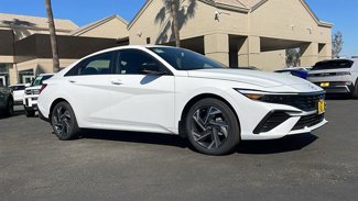 Used 2025 Hyundai Elantra Sport image 1