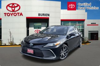 Certified 2021 Toyota Camry XLE image 1