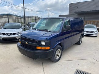 Used 2004 Chevrolet Express 1500 image 1