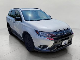 Used 2020 Mitsubishi Outlander AWD image 1