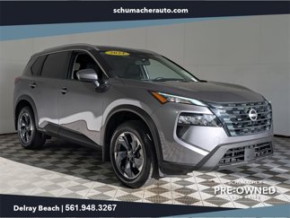 Used 2024 Nissan Rogue SV image 1