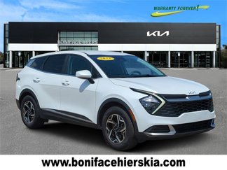 Certified 2023 Kia Sportage LX image 1