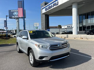 Used 2012 Toyota Highlander SE image 1