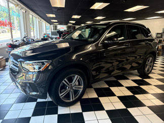 Used 2021 Mercedes-Benz GLC 300 4MATIC image 1