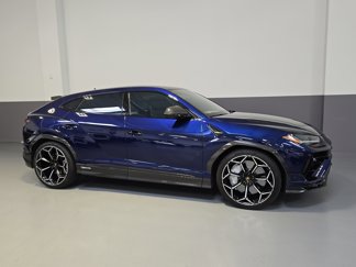 Used 2024 Lamborghini Urus Performante image 1