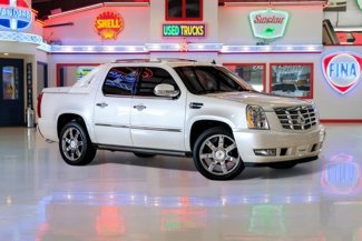 Used 2011 Cadillac Escalade EXT Premium image 1