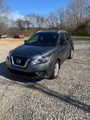 Used 2019 Nissan Kicks S image 1