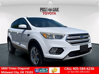 Used 2019 Ford Escape SE image 1