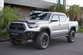 Used 2020 Toyota Tacoma TRD Off-Road image 1