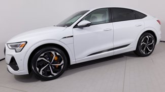 Used 2022 Audi e-tron Premium Plus w/ Premium Plus Package image 1