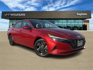 Used 2023 Hyundai Elantra SEL image 1