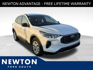 New 2025 Ford Escape Active w/ Cold Weather Package image 1