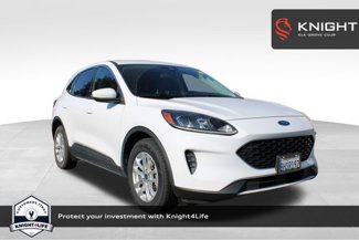 Used 2020 Ford Escape SE image 1