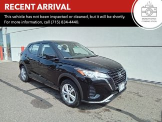 Used 2023 Nissan Kicks S image 1