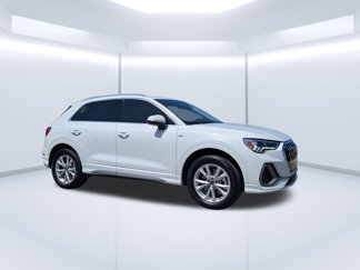 Certified 2022 Audi Q3 2.0T Premium Plus w/ Premium Plus Package image 1