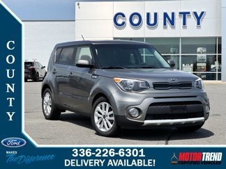 Used 2019 Kia Soul + image 1