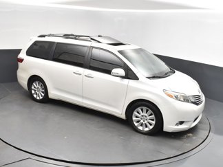 Used 2015 Toyota Sienna image 1