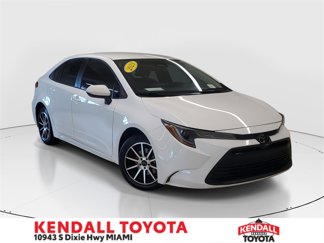 Used 2023 Toyota Corolla LE image 1