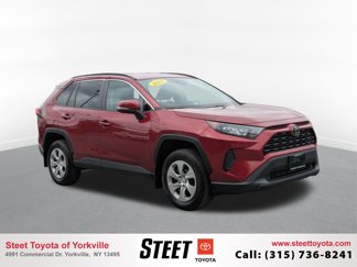 Used 2021 Toyota RAV4 LE image 1