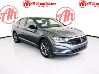 Used 2019 Volkswagen Jetta R-Line w/ R-Line Cold Weather Package image 1