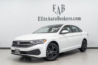Used 2024 Volkswagen Jetta SE w/ Panoramic Sunroof Package image 1