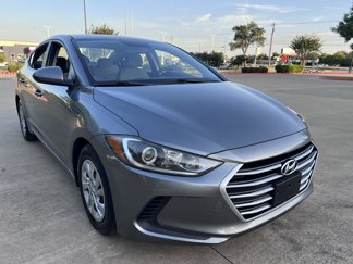 Used 2017 Hyundai Elantra SE image 1
