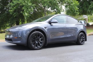 Used 2023 Tesla Model Y Long Range image 1