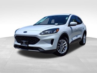 Used 2021 Ford Escape SE w/ Cold Weather Package image 1
