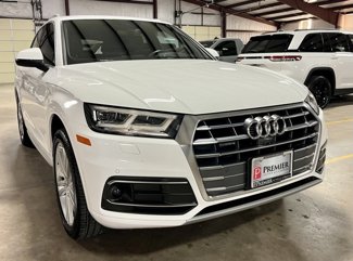 Used 2019 Audi Q5 Prestige w/ Prestige Package image 1