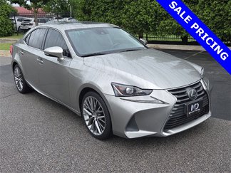 Used 2018 Lexus IS 300 image 1