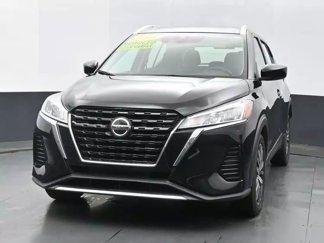 Used 2021 Nissan Kicks SV image 1