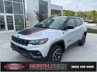 Used 2024 Jeep Compass Trailhawk image 1