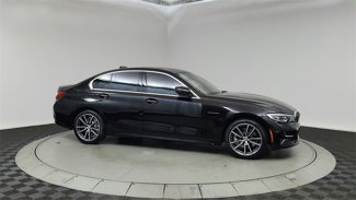 Used 2019 BMW 330i xDrive Sedan w/ Convenience Package image 1
