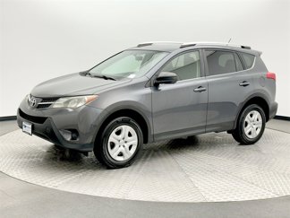 Used 2015 Toyota RAV4 LE image 1