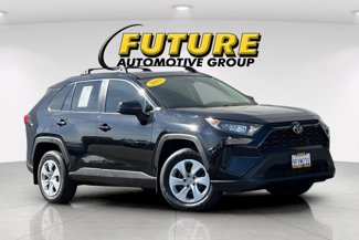 Used 2019 Toyota RAV4 LE image 1
