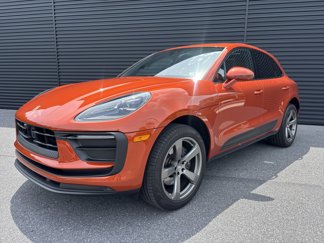 Certified 2024 Porsche Macan image 1