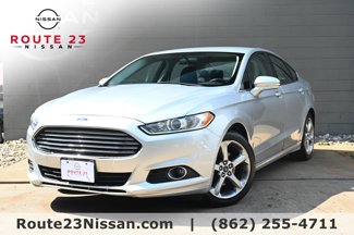 Used 2014 Ford Fusion SE image 1