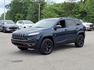 Used 2018 Jeep Cherokee Trailhawk w/ Quick Order Package 27L image 1