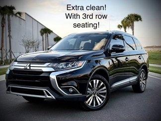 Used 2019 Mitsubishi Outlander SE image 1