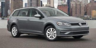 Used 2018 Volkswagen Golf SportWagen image 1