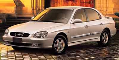 2000 Hyundai Sonata Sedan - Prices & Reviews