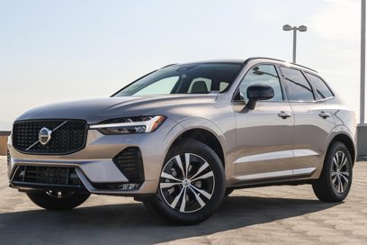 New 2025 Volvo XC60 B5 Core w/ Climate Package