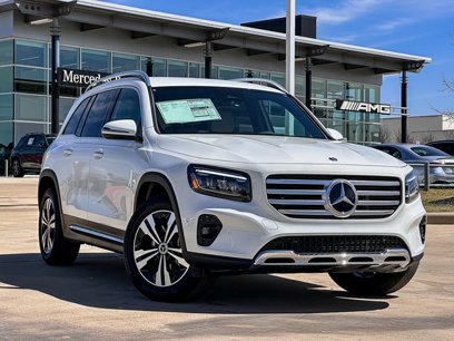 New 2025 Mercedes-Benz GLB 250