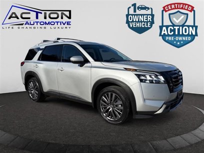 Used 2023 Nissan Pathfinder SL w/ SL Premium Package