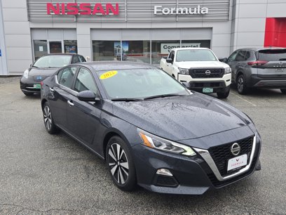 Used 2022 Nissan Altima 2.5 SV