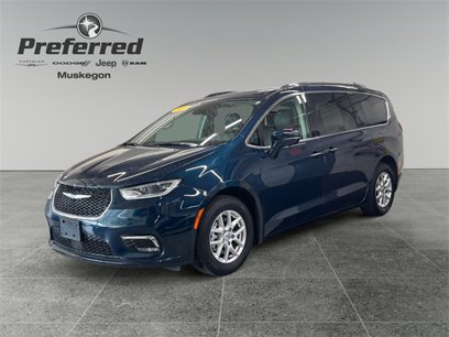 Used 2021 Chrysler Pacifica Touring-L
