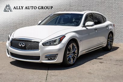 Used 2017 INFINITI Q70 L 3.7