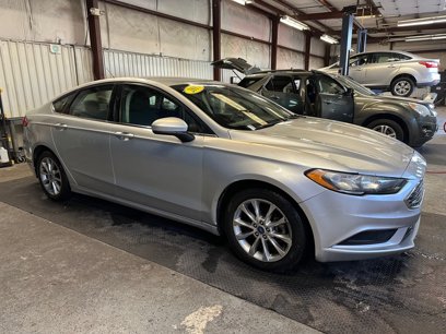 Used 2017 Ford Fusion SE w/ Fusion SE Technology Package